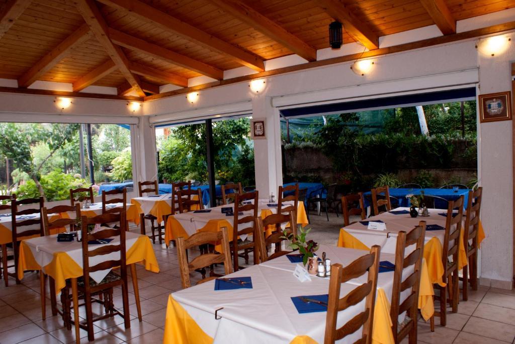 Pansion Ana Hotell Mali Lošinj Exteriör bild