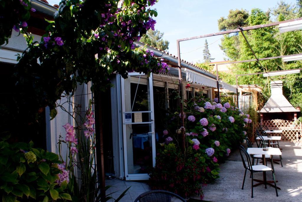 Pansion Ana Hotell Mali Lošinj Exteriör bild