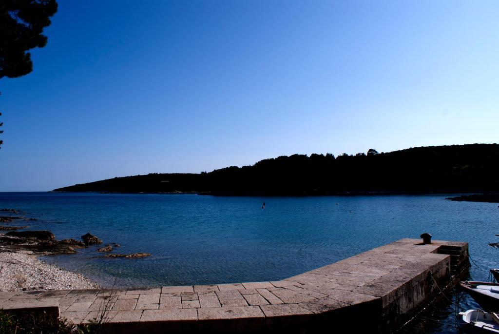 Pansion Ana Hotell Mali Lošinj Exteriör bild