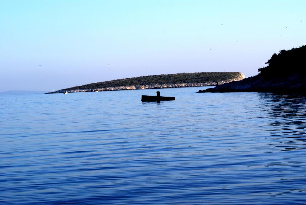 Pansion Ana Hotell Mali Lošinj Exteriör bild