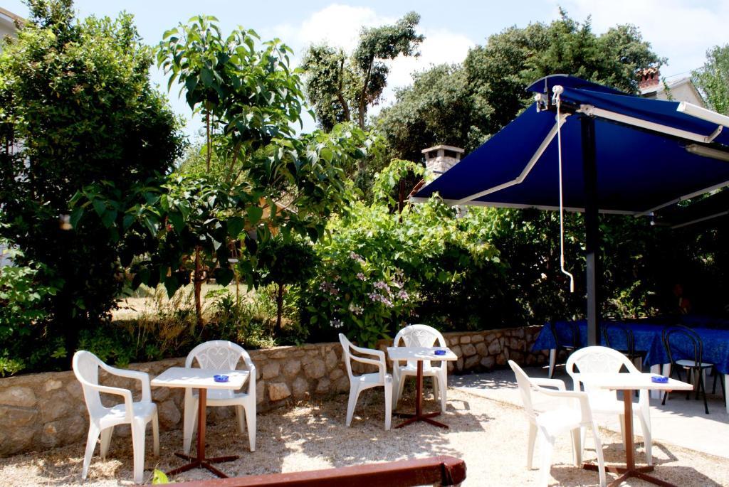 Pansion Ana Hotell Mali Lošinj Exteriör bild