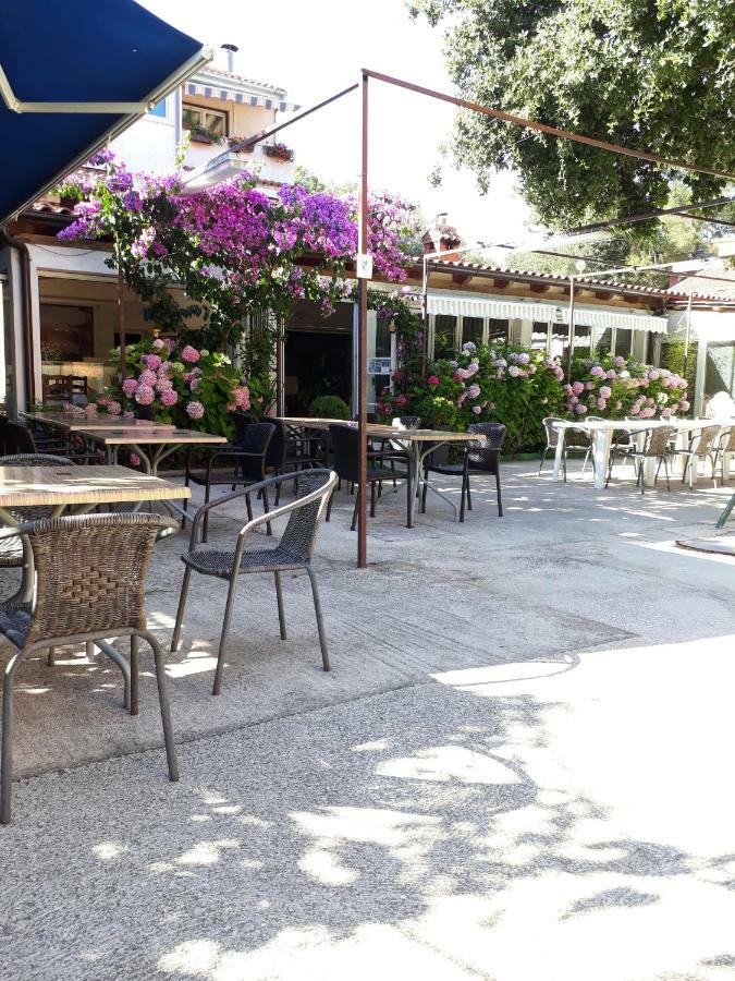 Pansion Ana Hotell Mali Lošinj Exteriör bild